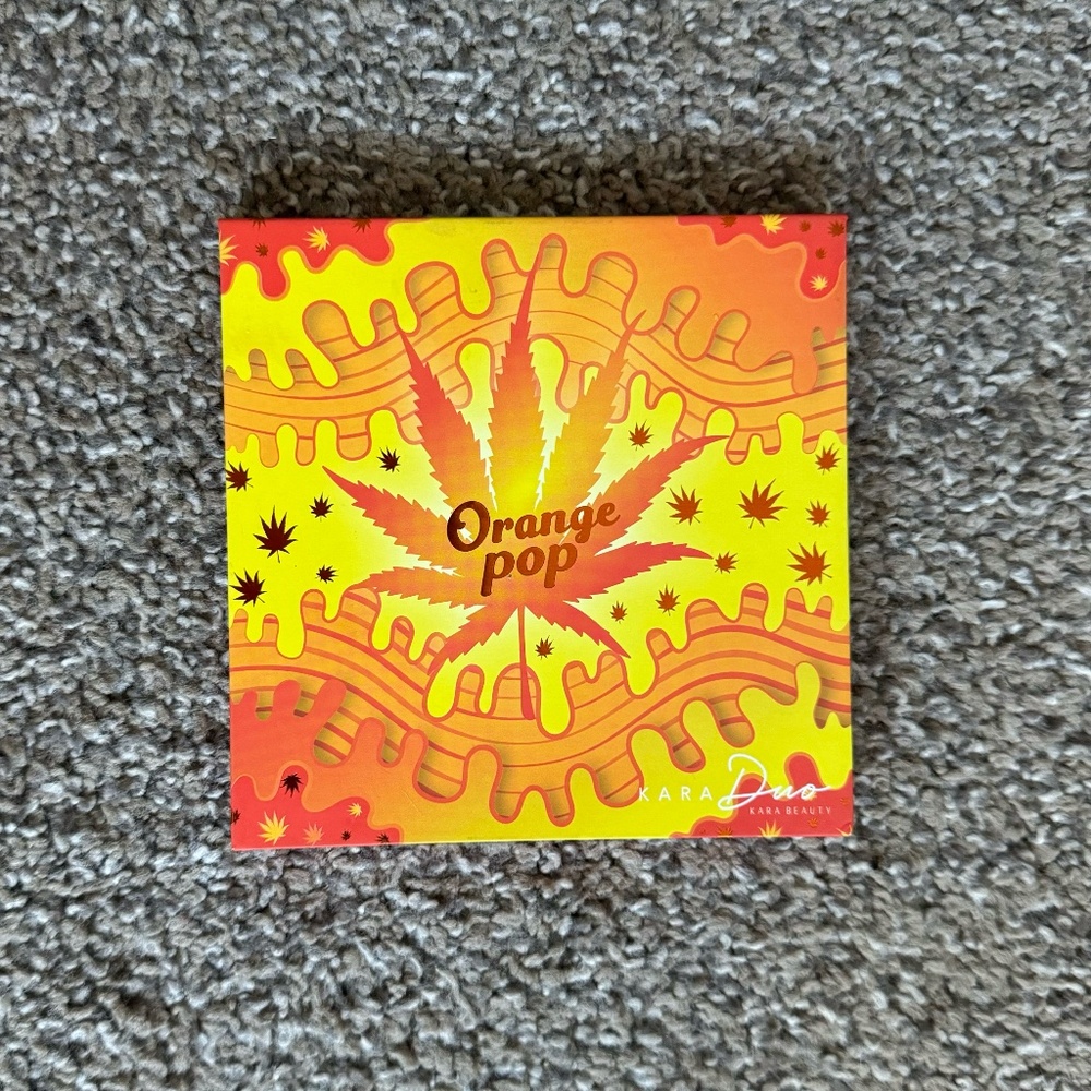 Kara Beauty "Orange Pop" eyeshadow palette